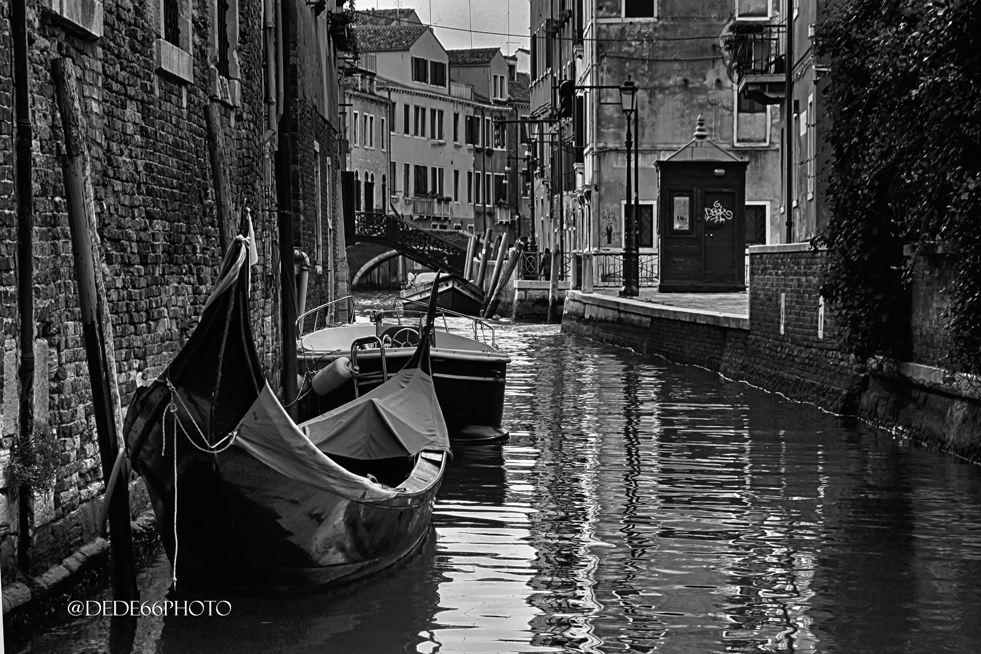 Postcard Venetian 9...