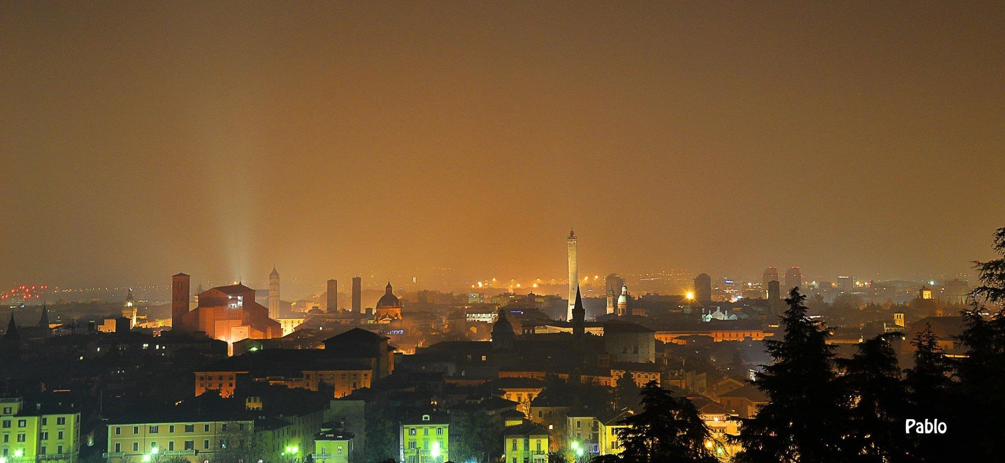Bologna by night...