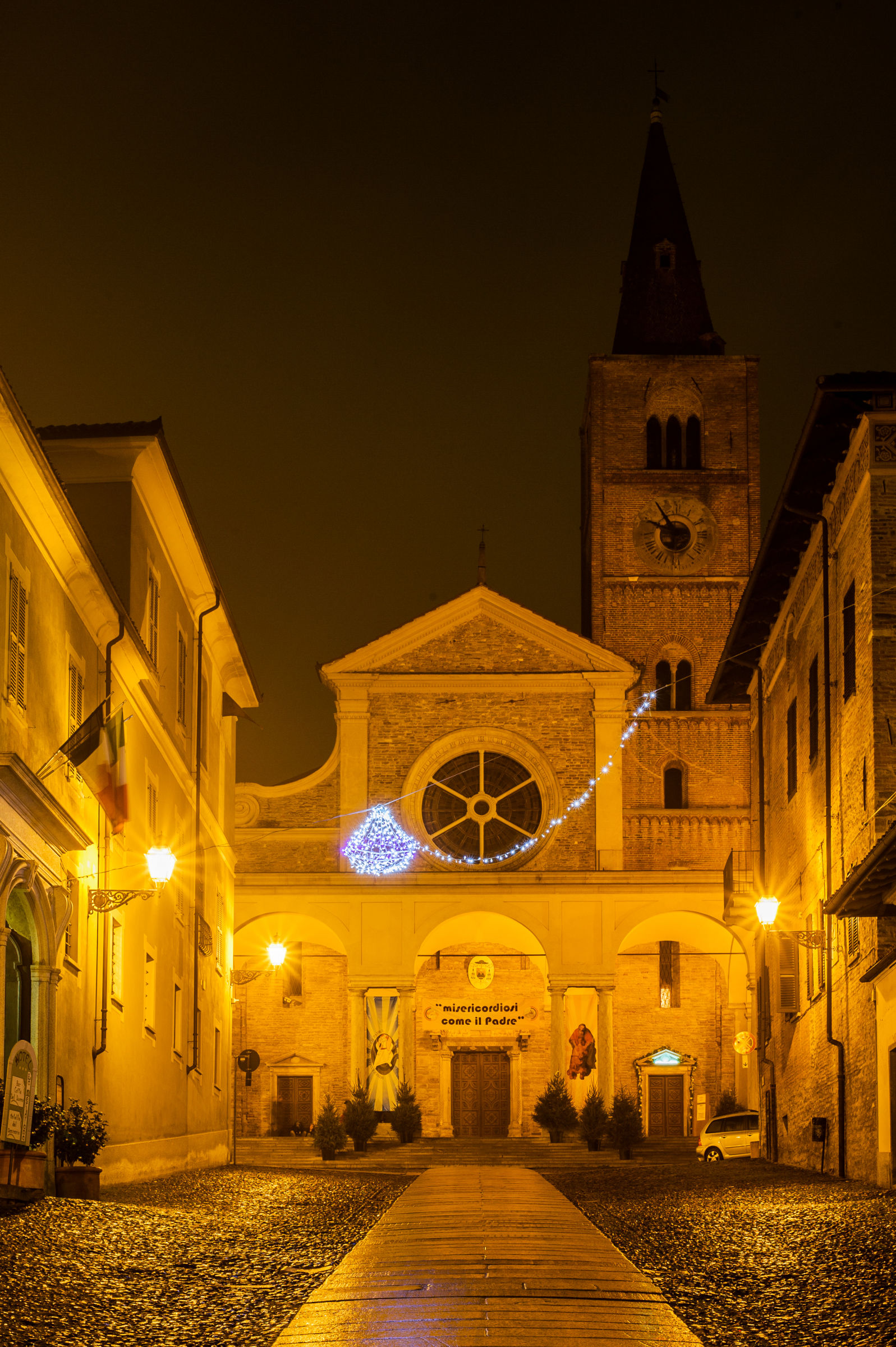 Acqui Terme (at) by night...