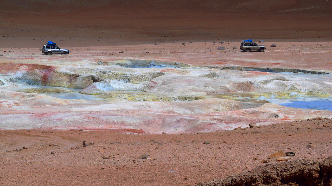 "Sol de Manana-area geotermica" - 4850m. Bolivia...