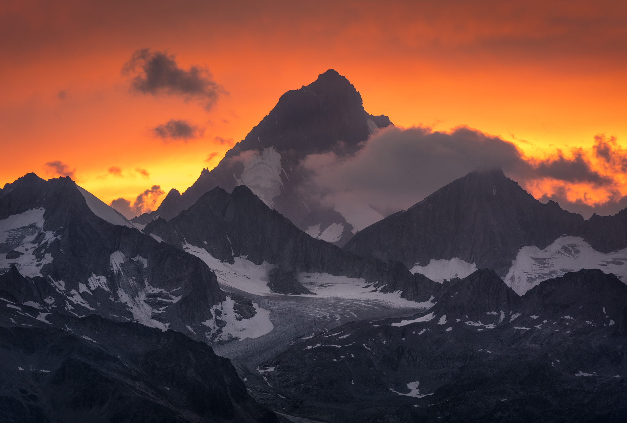 Alpi Bernesi al tramonto...