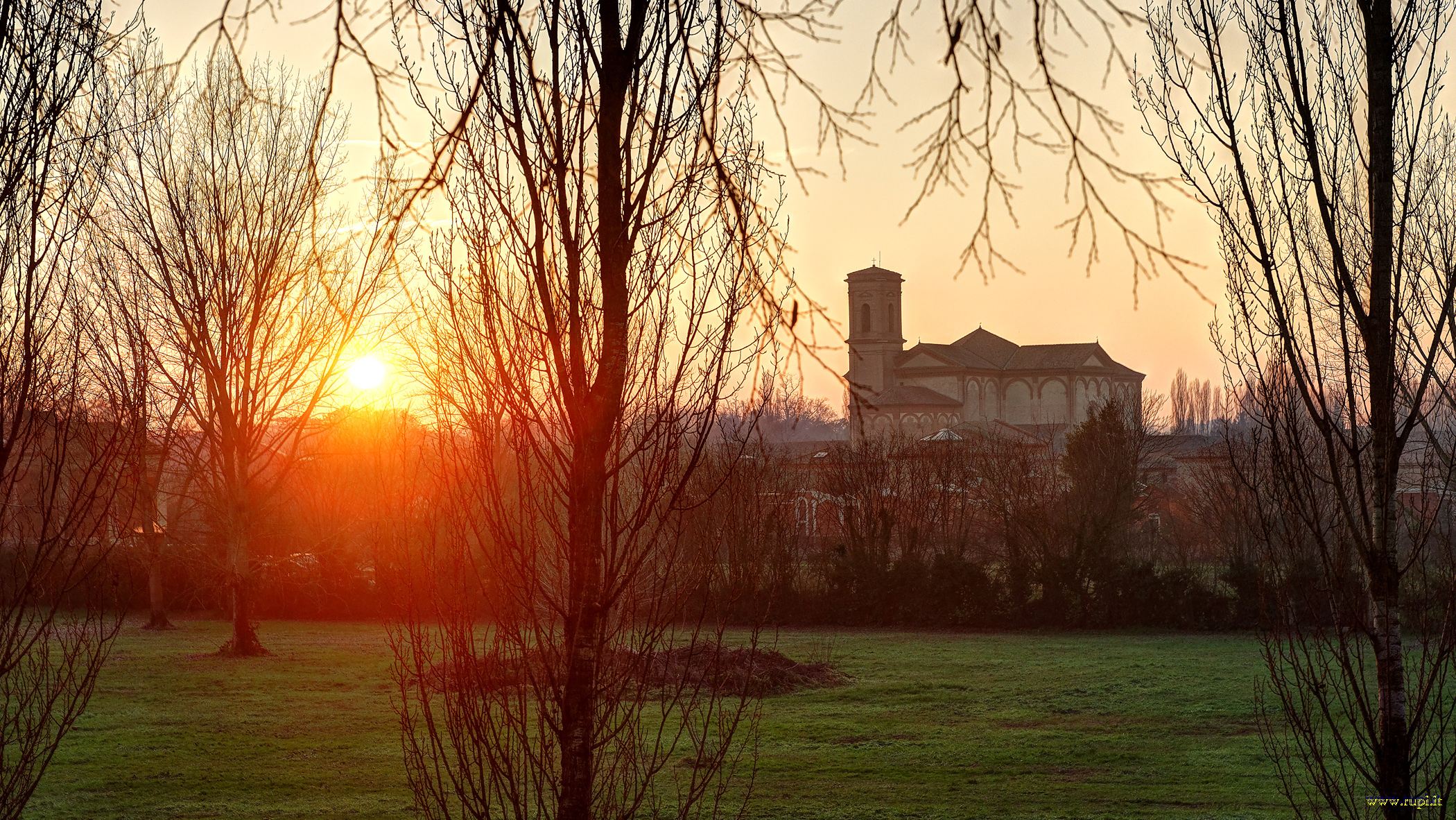 S.Cristoforo alla Certosa: vista al tramonto...
