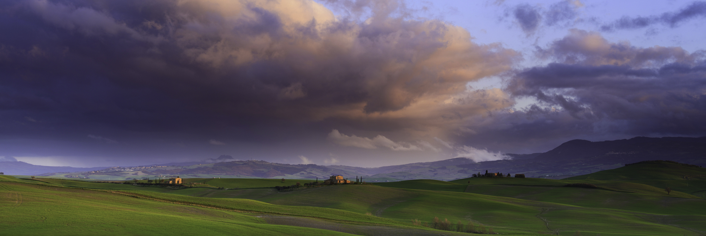 Tuscany - Val d'Orcia	...