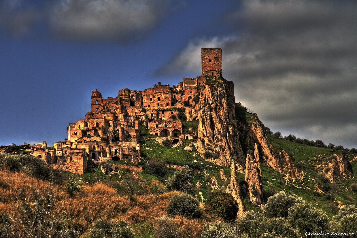 paese fantasma...