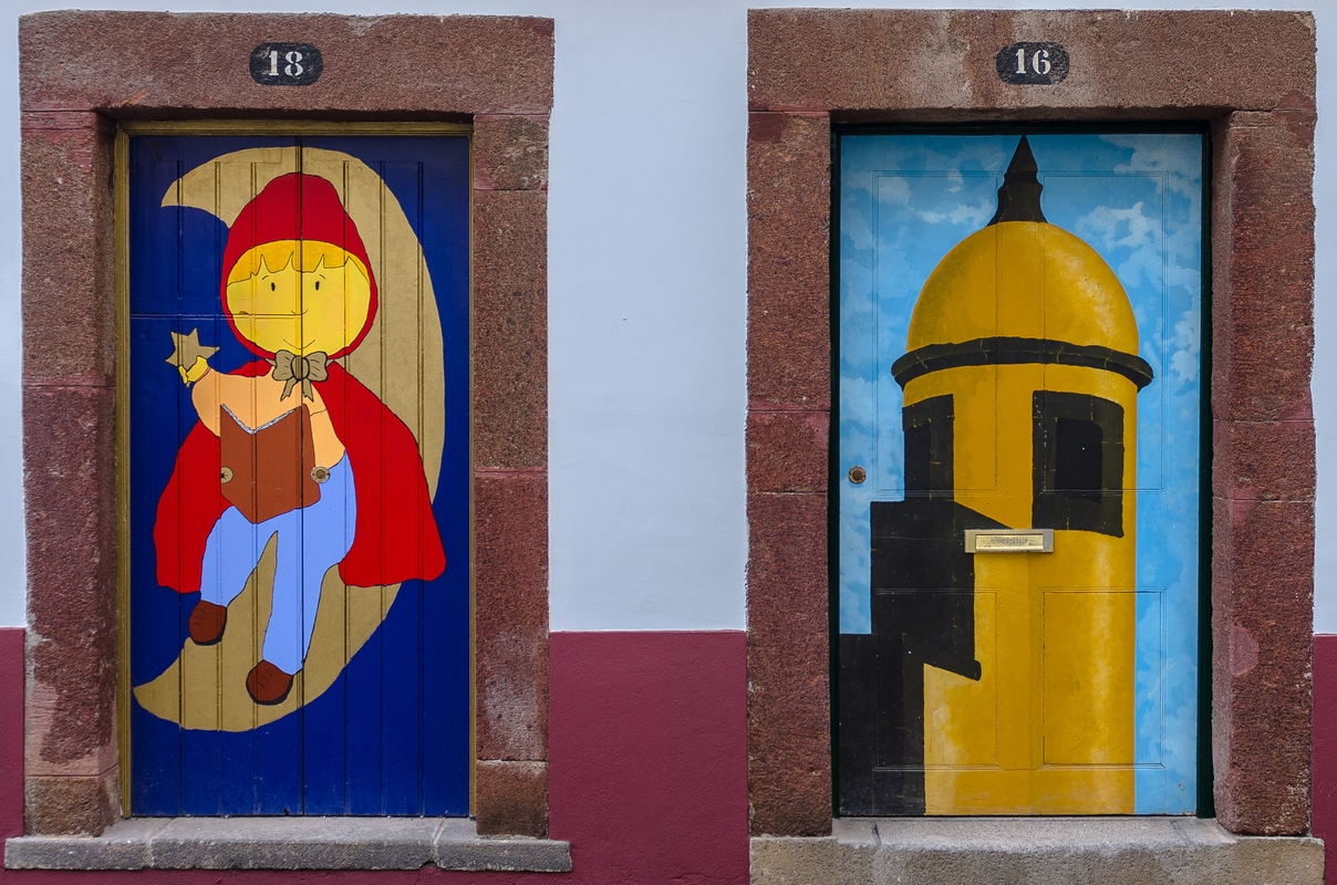 Madeira - Funchal - Città vecchia - porta dipinta...