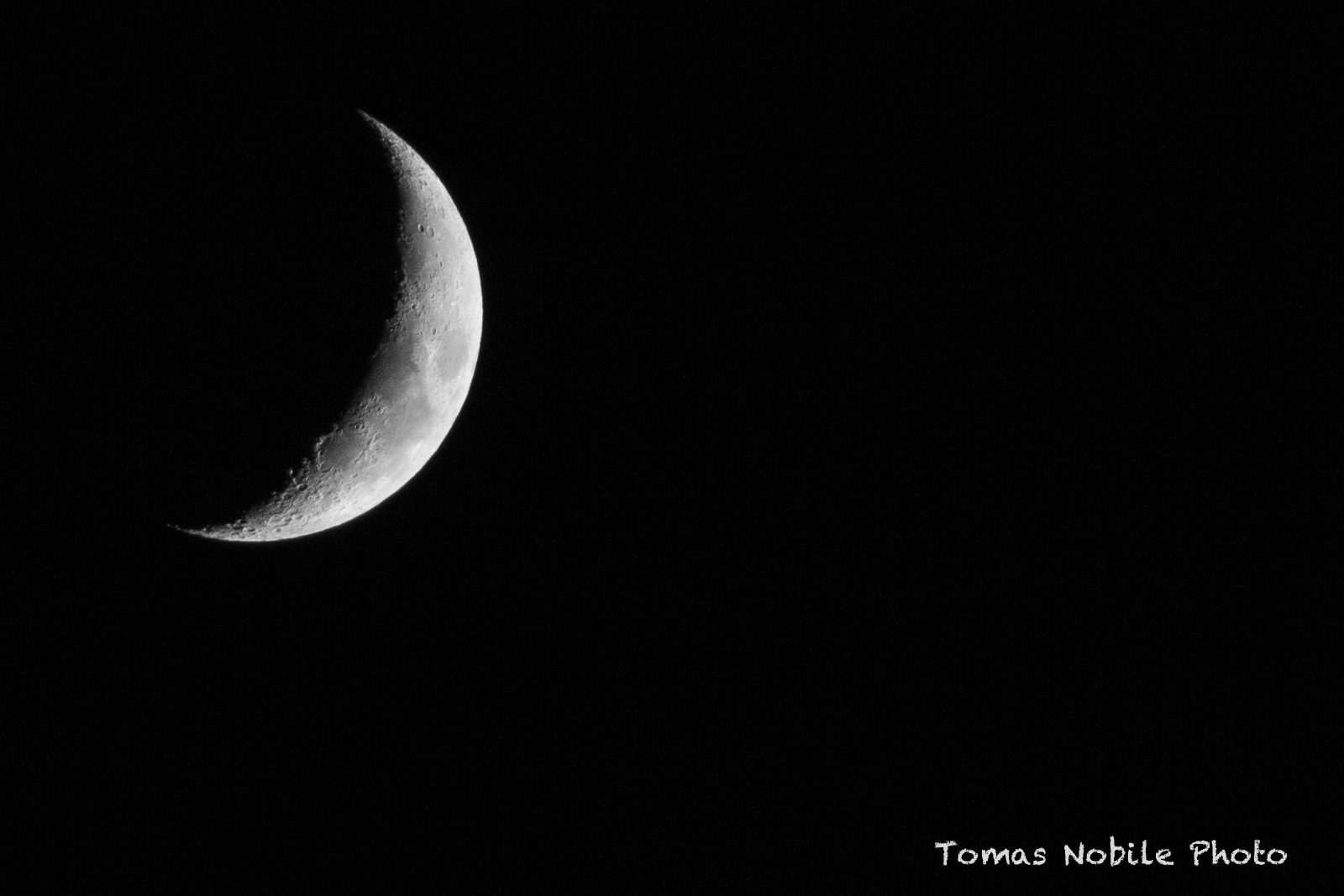 Crescent moon of Thursday, 6/13/2013...