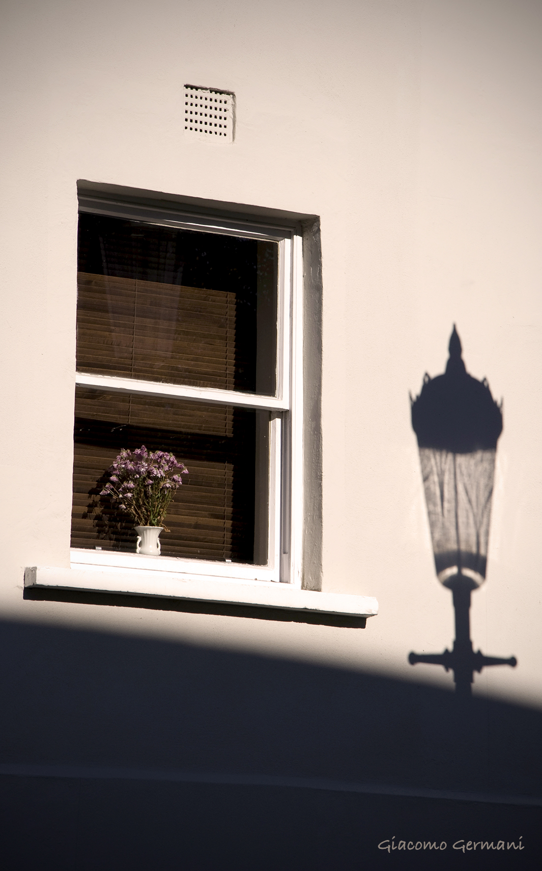 light's shadows...