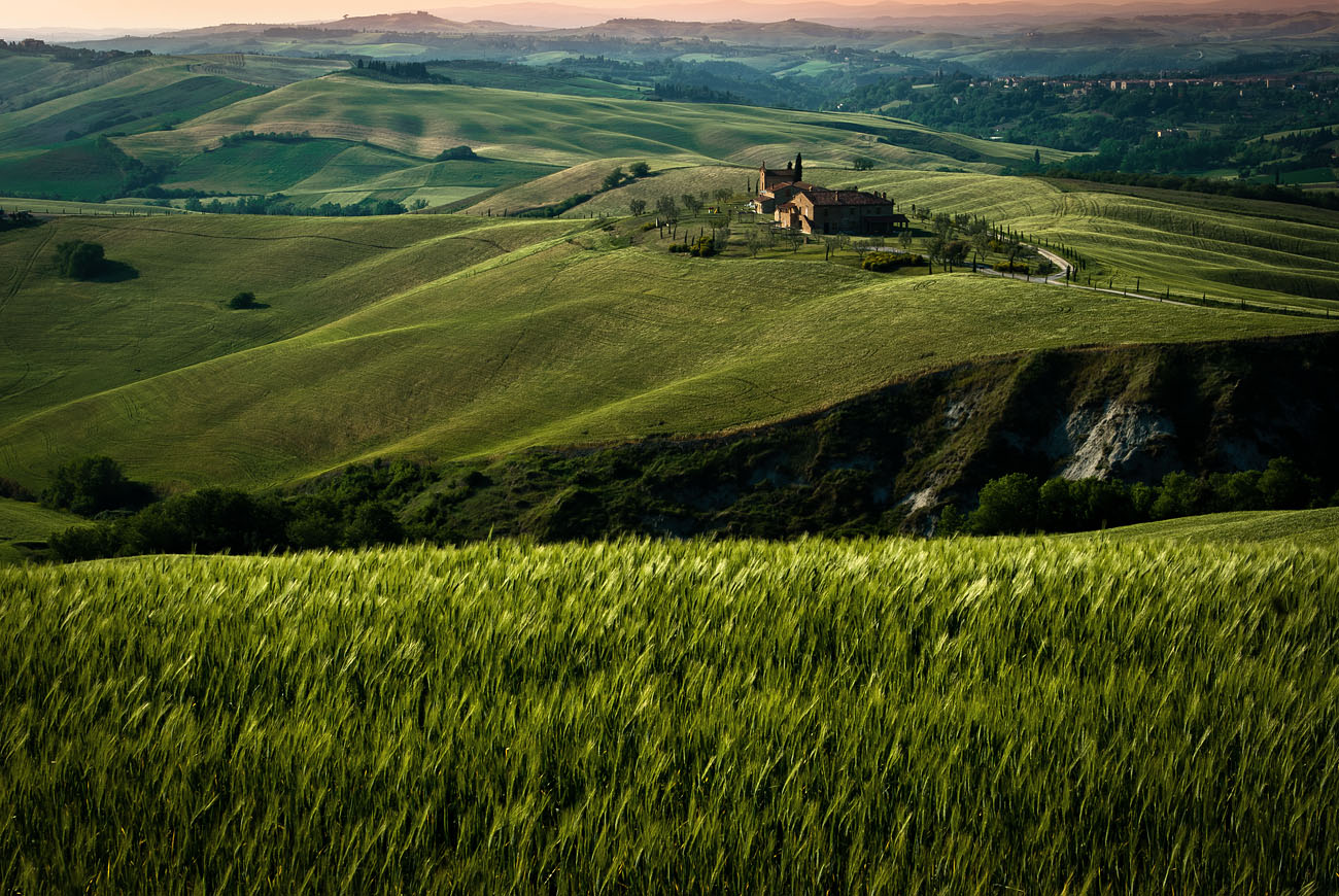 breeze in the Val d'Orcia...