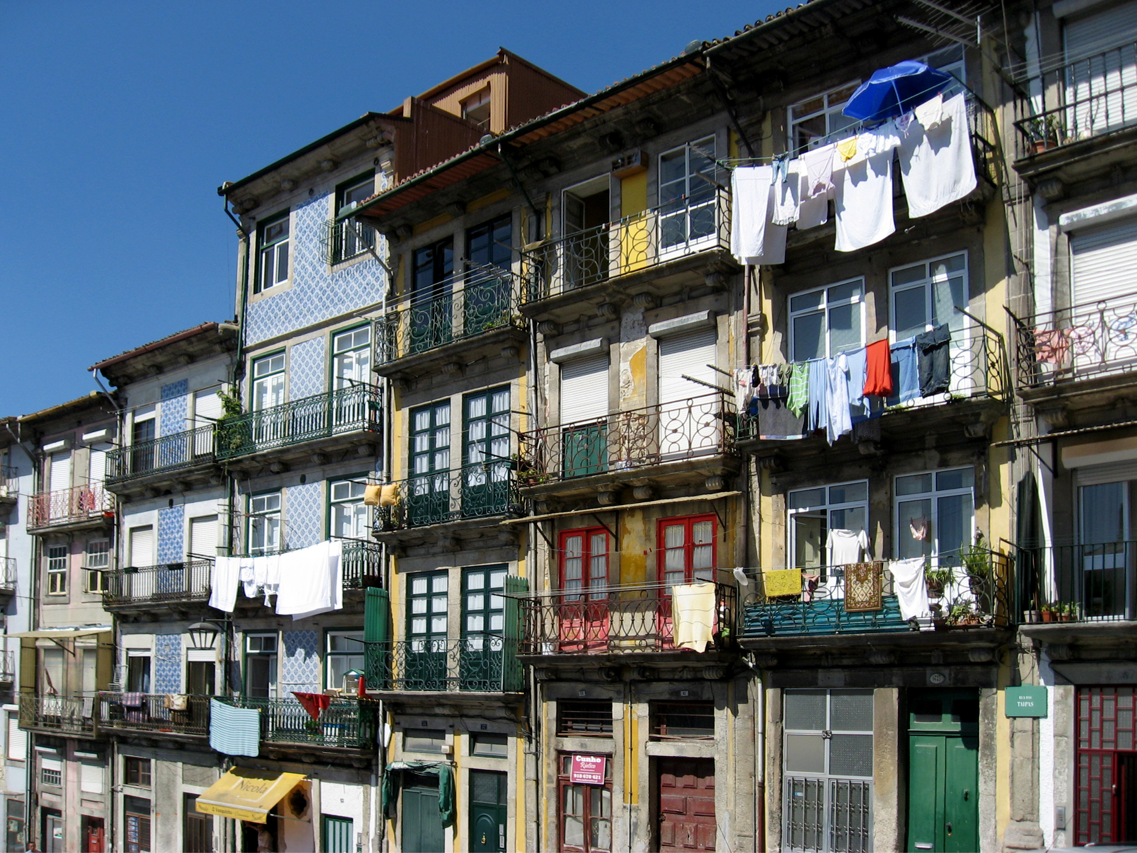 Houses in Porto...