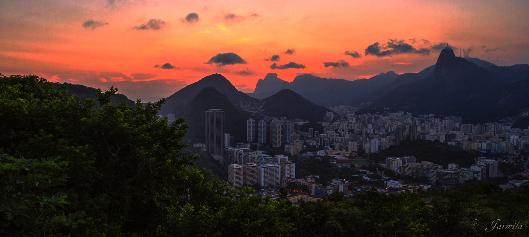 Quando tramonta il sole a  Rio de Janeiro...