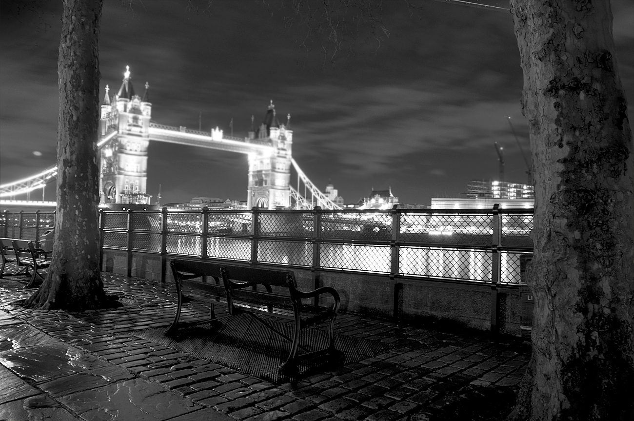 Tower Bridge B & N...