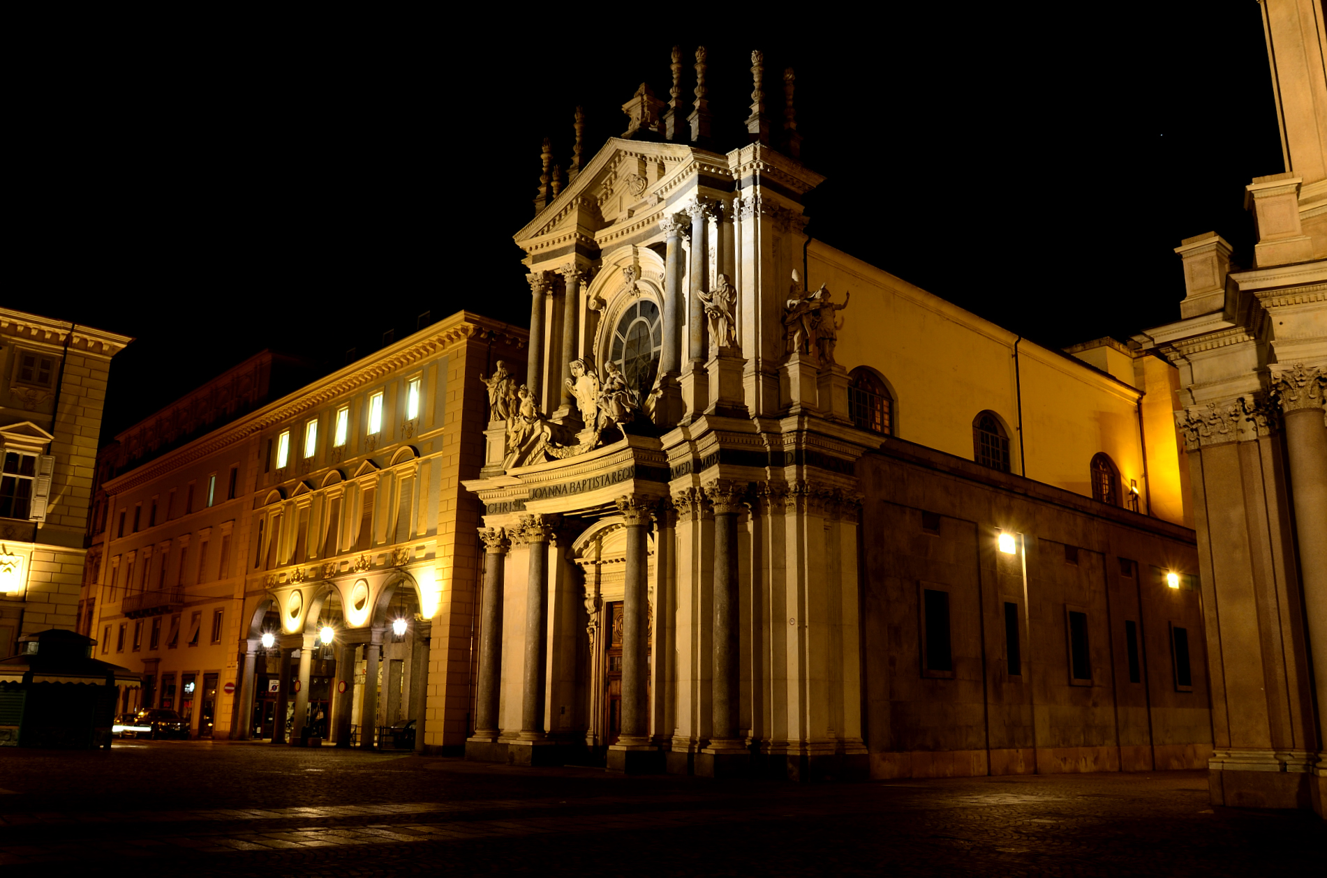 Turin - Piazza San Carlo - S. Cristina...