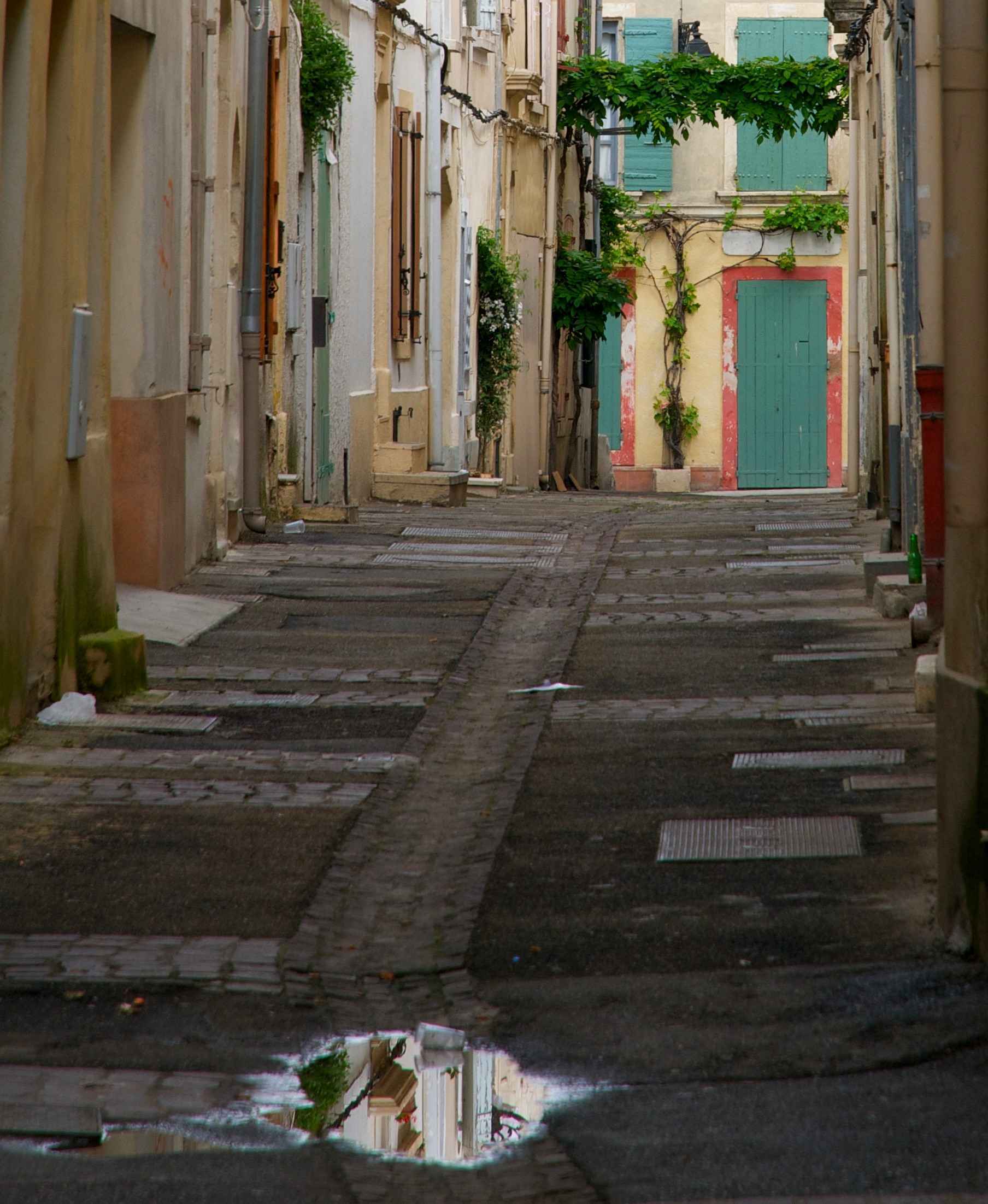 Arles...