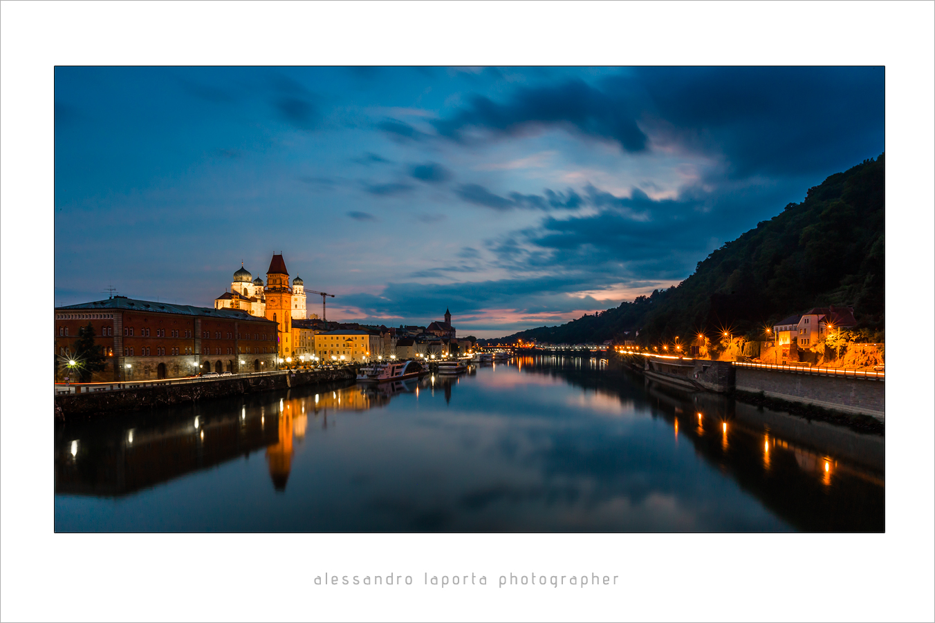 Passau by night...