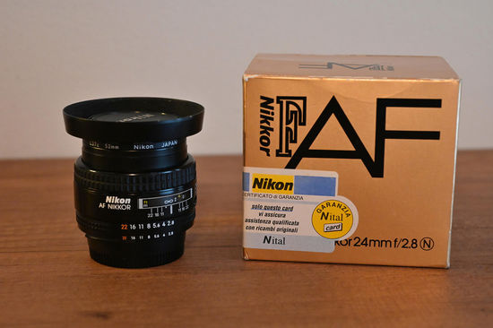 Nikon AF 35mm f/2 D