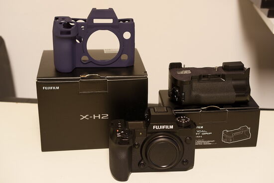 Fujifilm X-H2