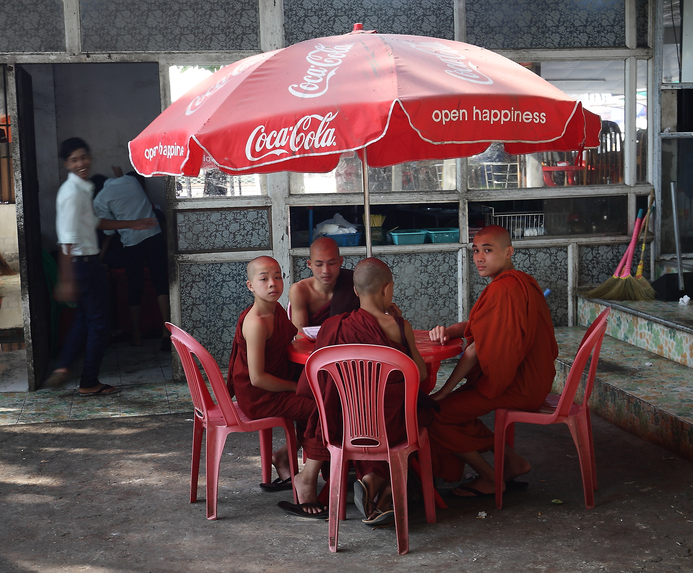 Myanmar. Open Happiness!...