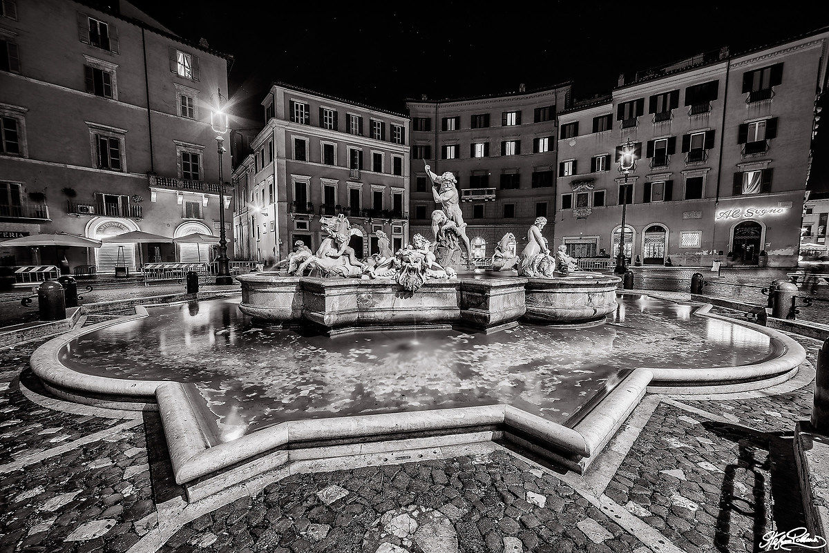 Neptune Fountain in Piazza Navona...