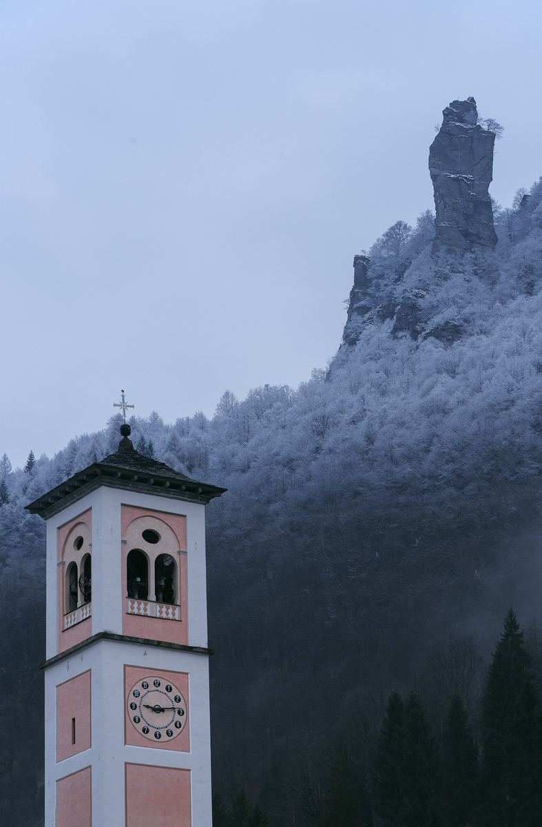 Campanile e torre di Boccioleto (Valsesia)...