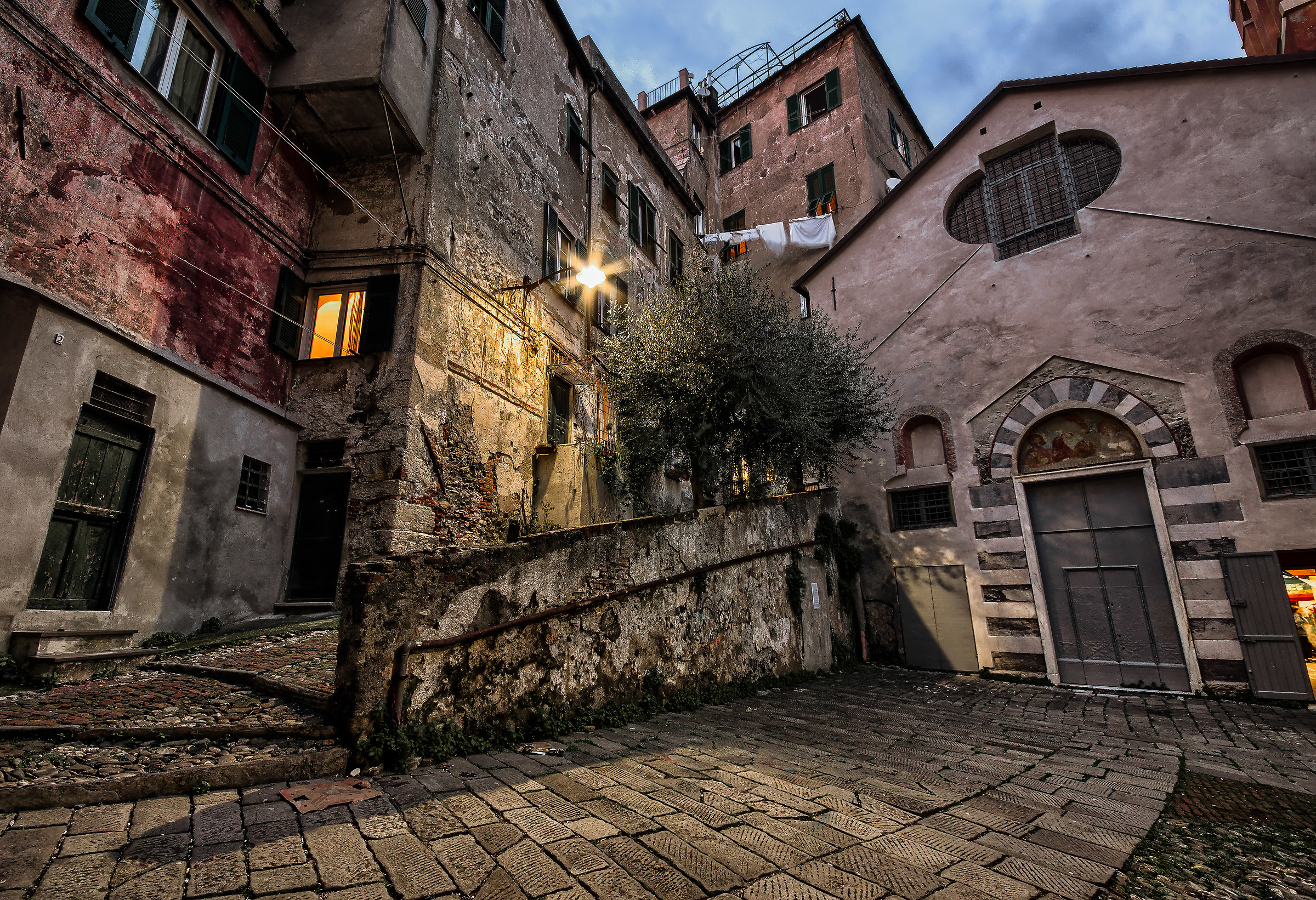 S.Bartolomeo dell'Olivella (Genova) un angolo di poesia...