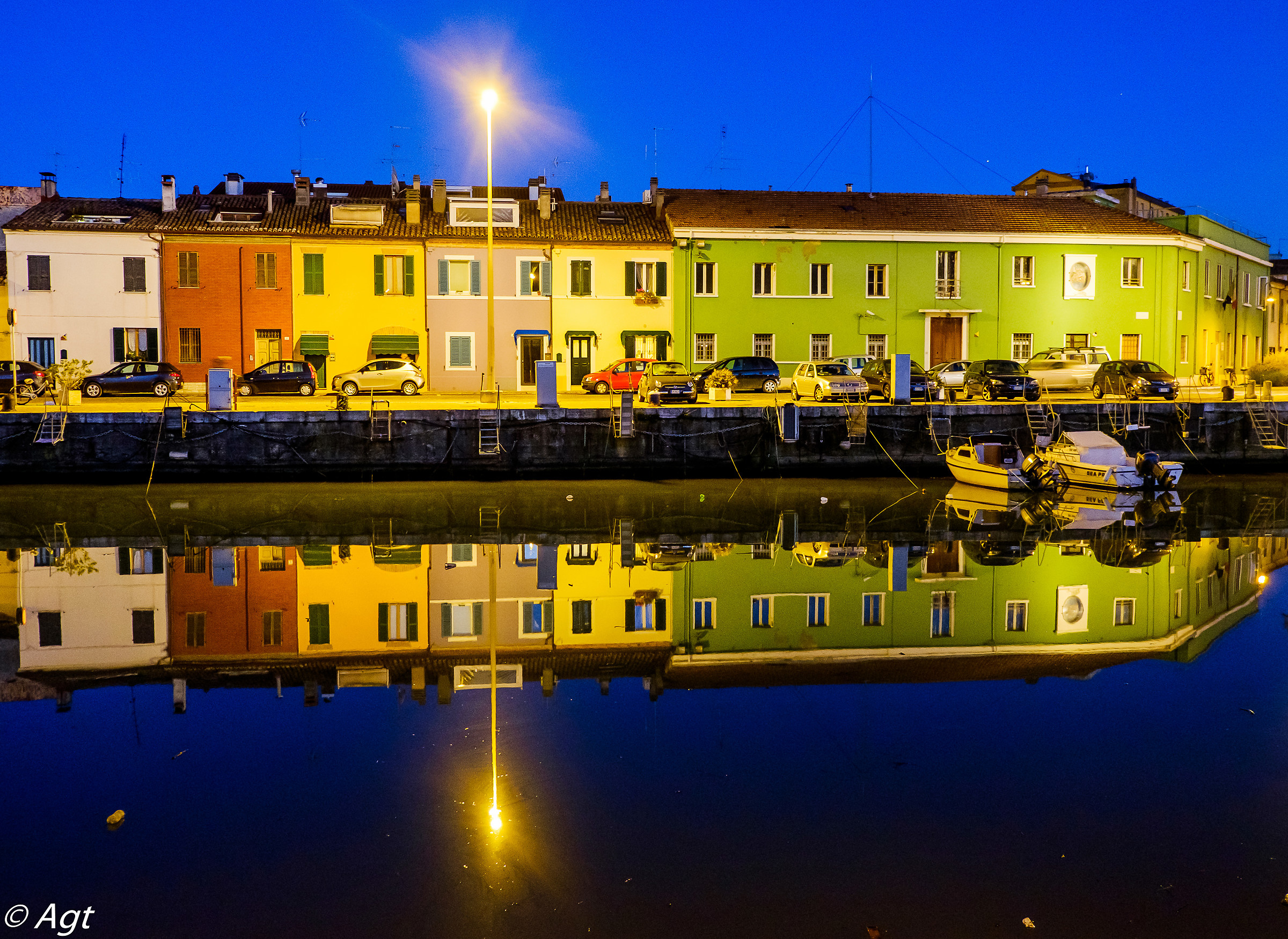 Pesaro, "Fronte del Porto"...