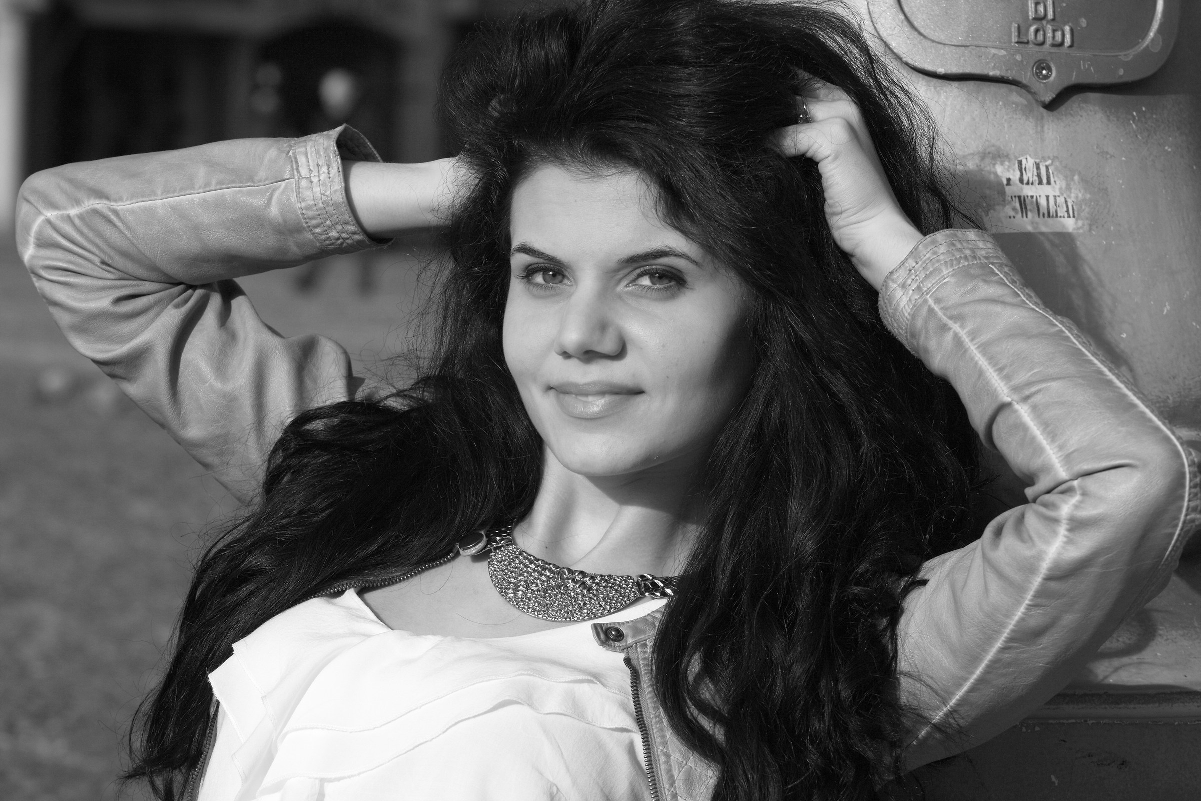 Alyna...