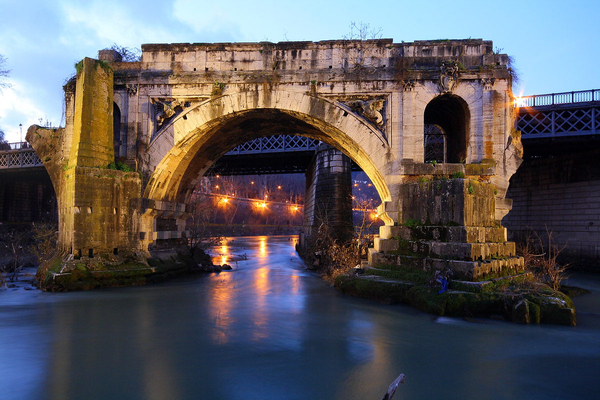 Ponte rotto...