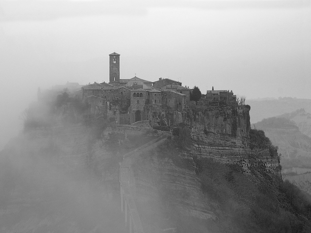... Civita in the morning fog .......