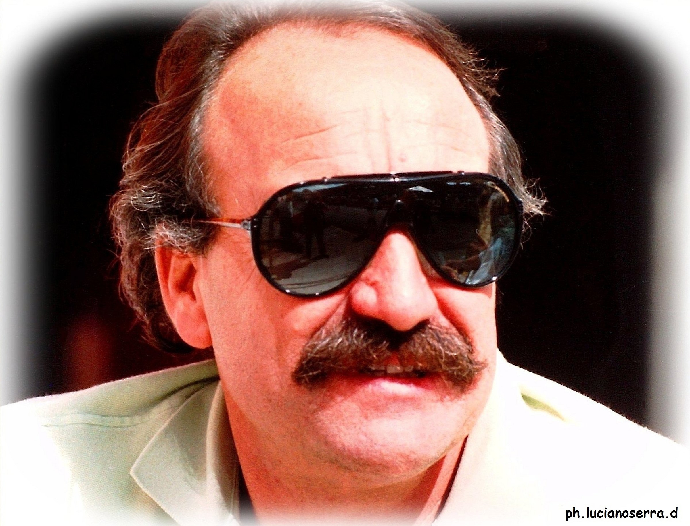 Clay Regazzoni ... a nice presence in the pits...