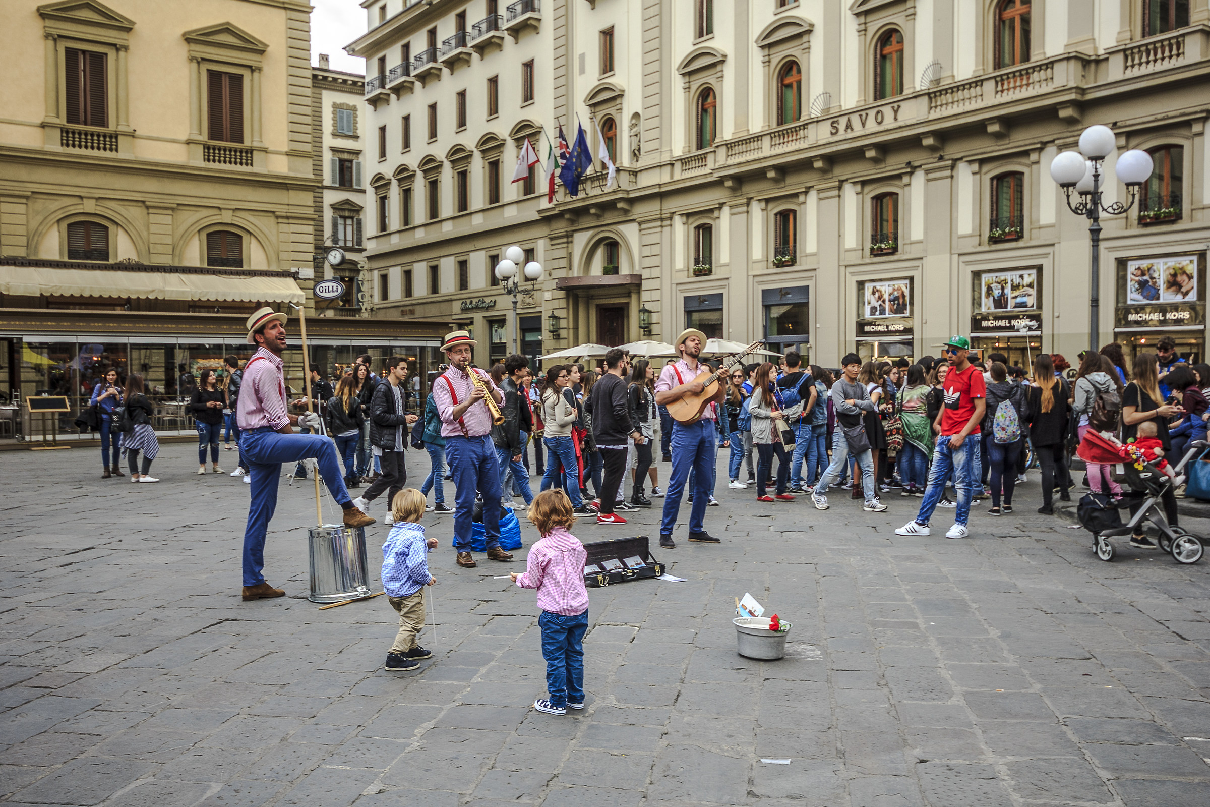 Entertainment in the Piazza della Repubblica...