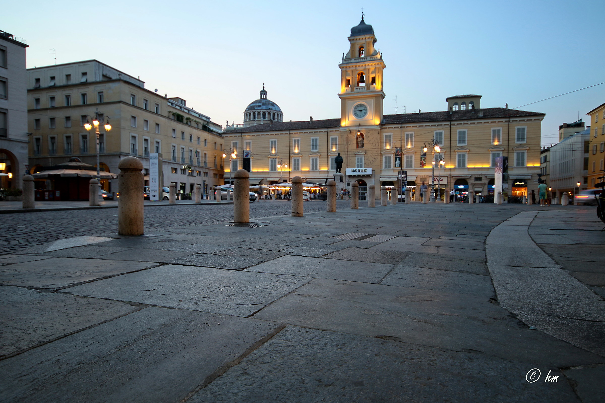 Parma, Piazza Garibaldi...