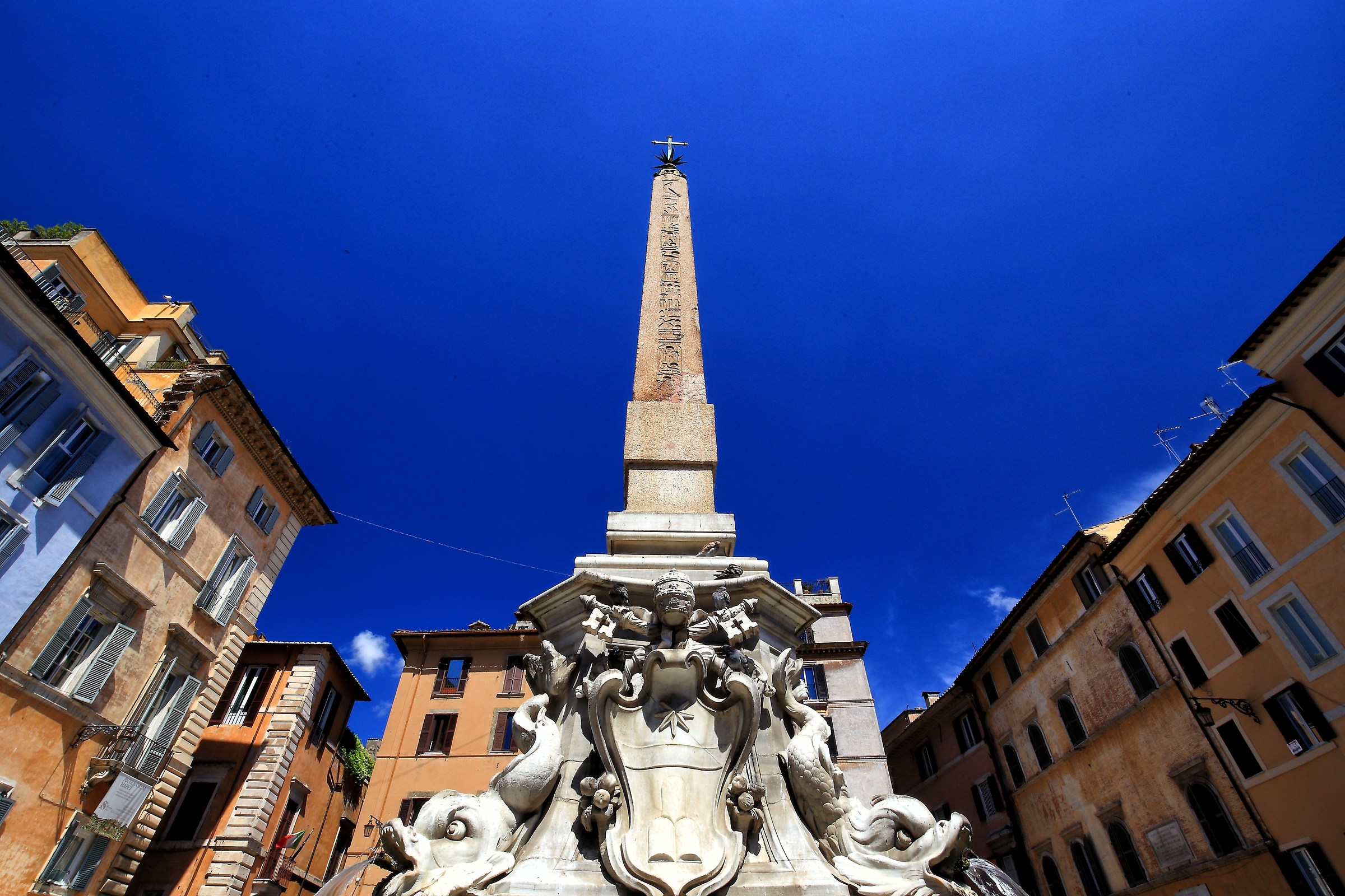 Fountain in Piazza della Rotonda...