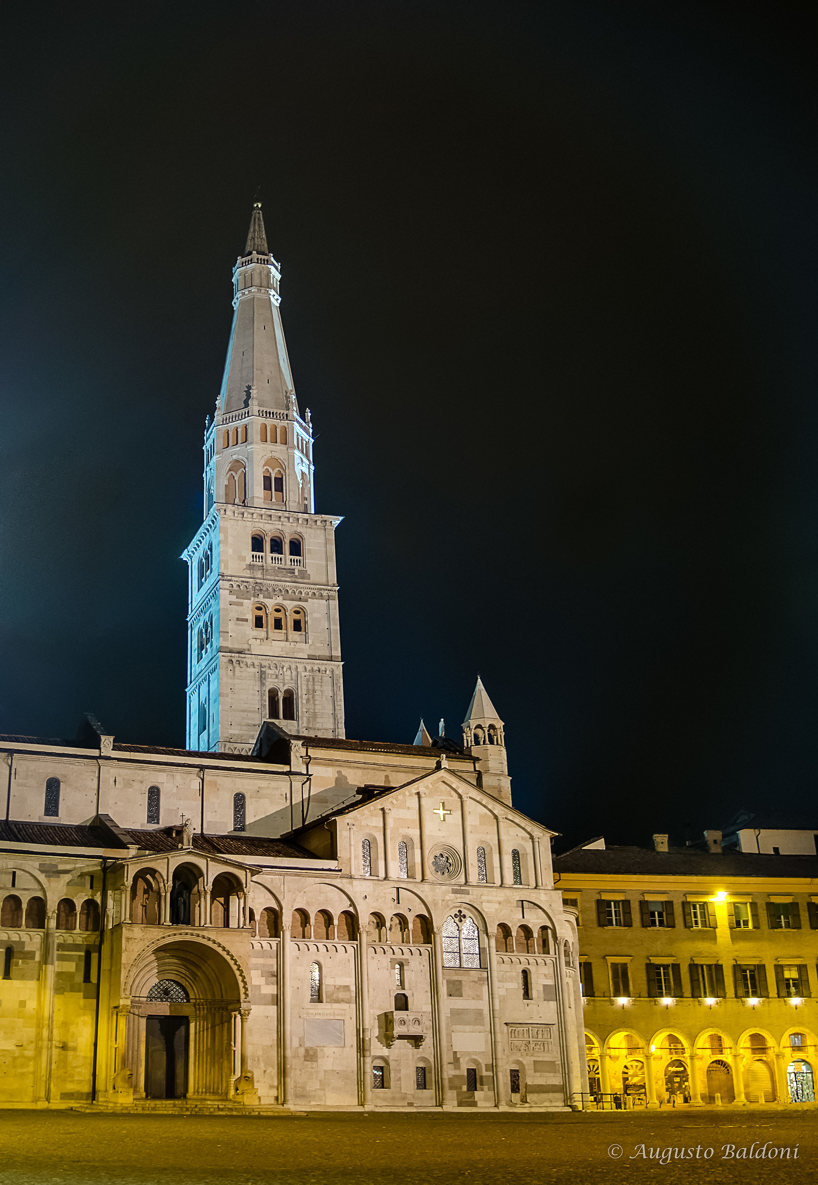 Modena - The Cathedral with the Ghirlandina...