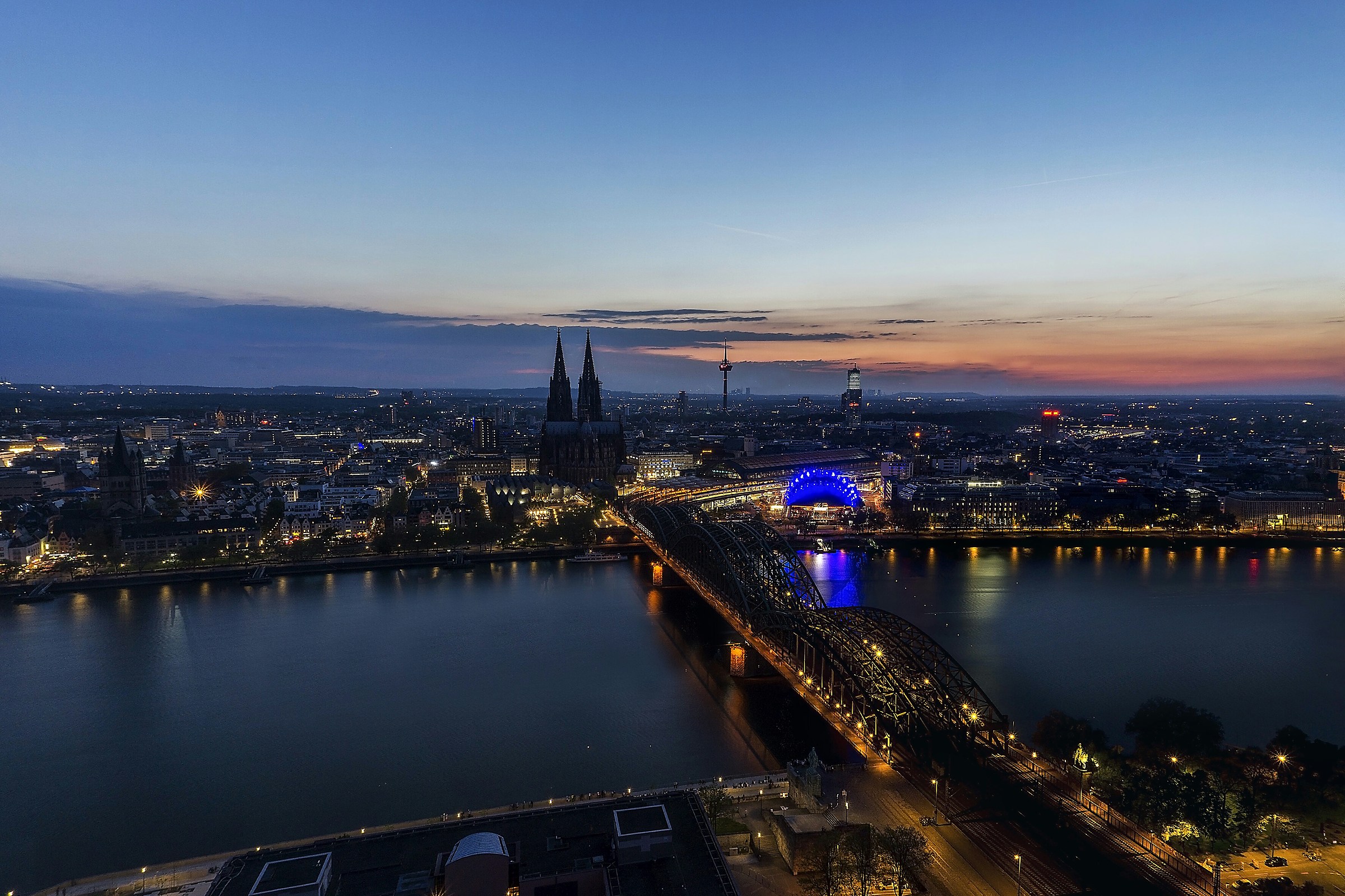 Cologne - blue hour...