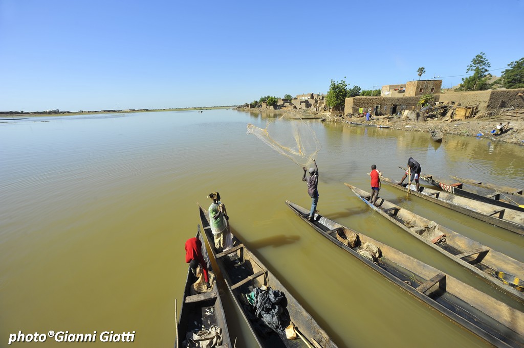 Life on the great river Niger (Mali)...