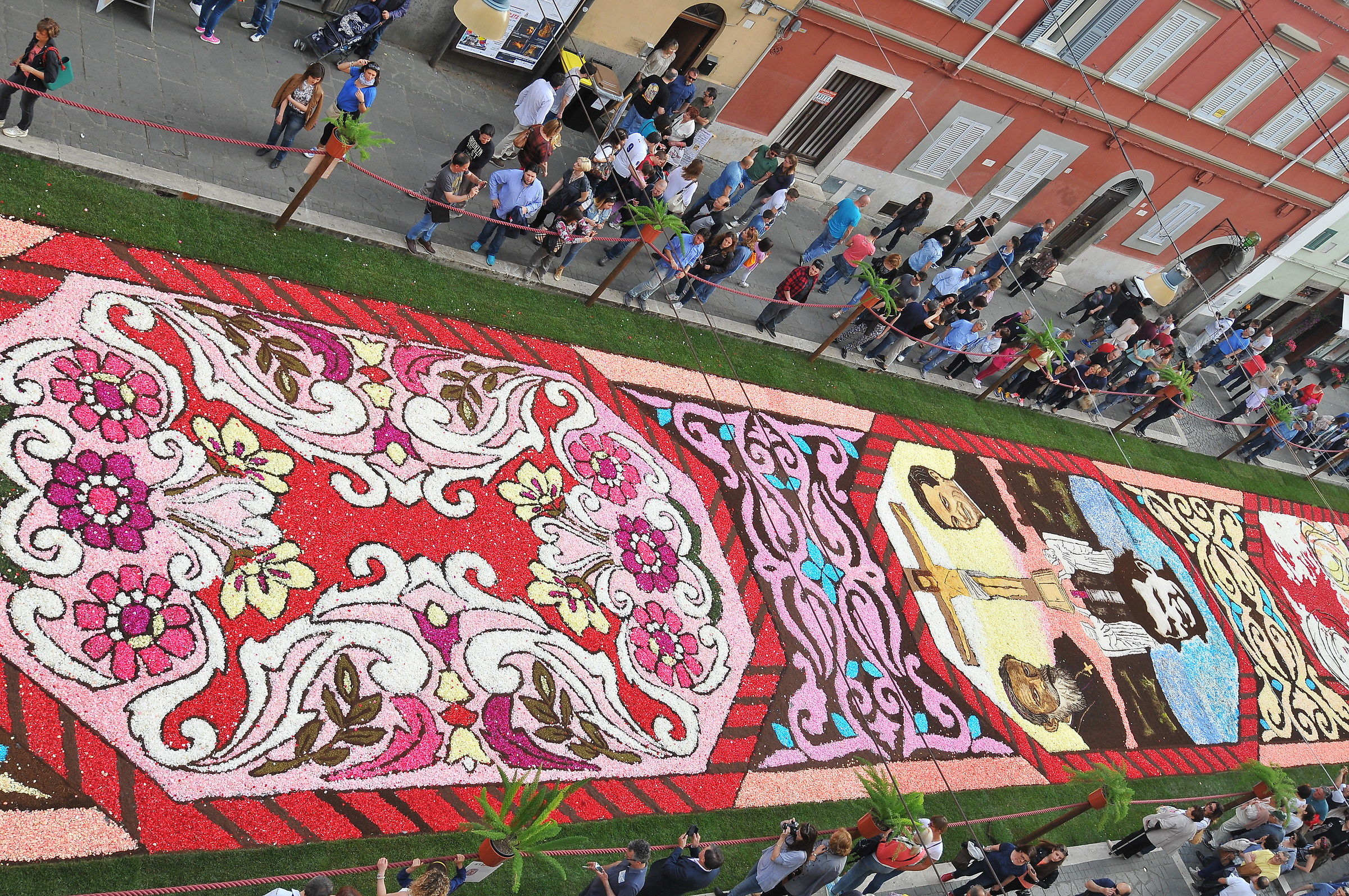 Infiorata di Genzano...