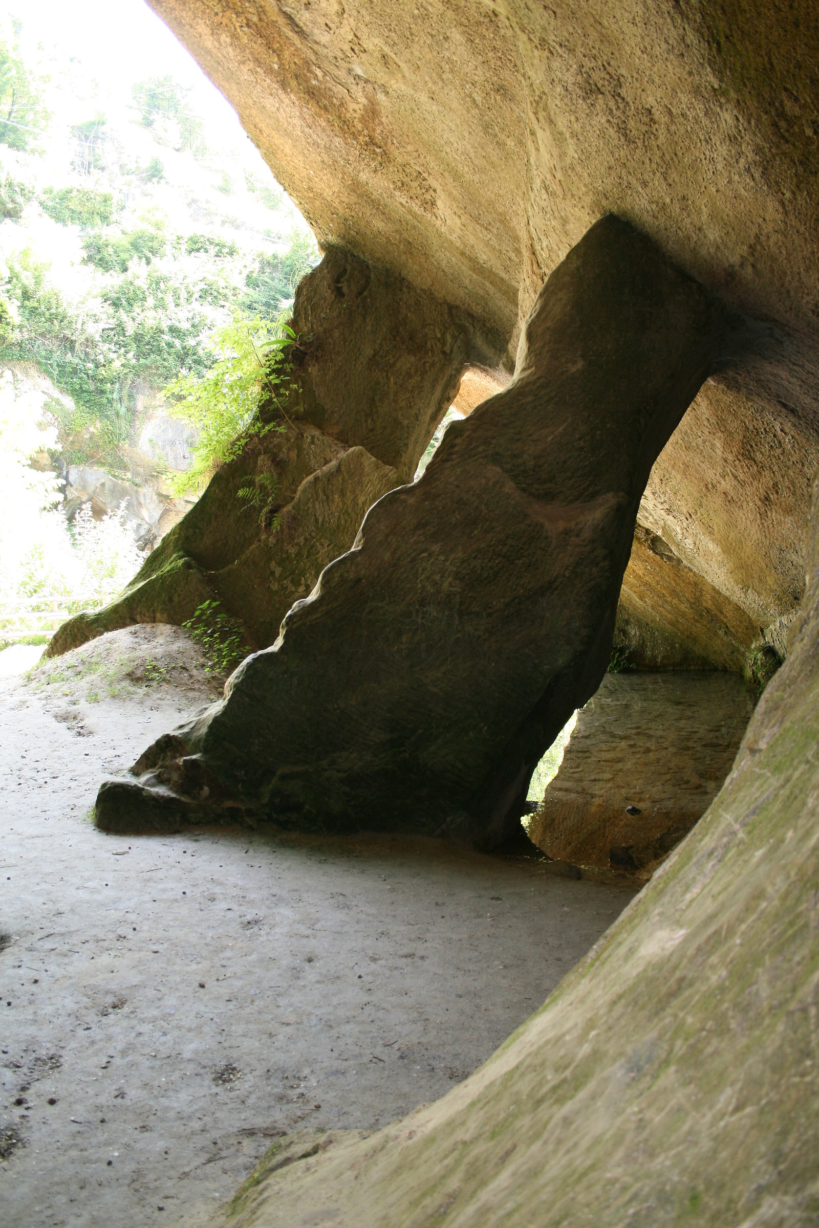 grotte del Caglieron...
