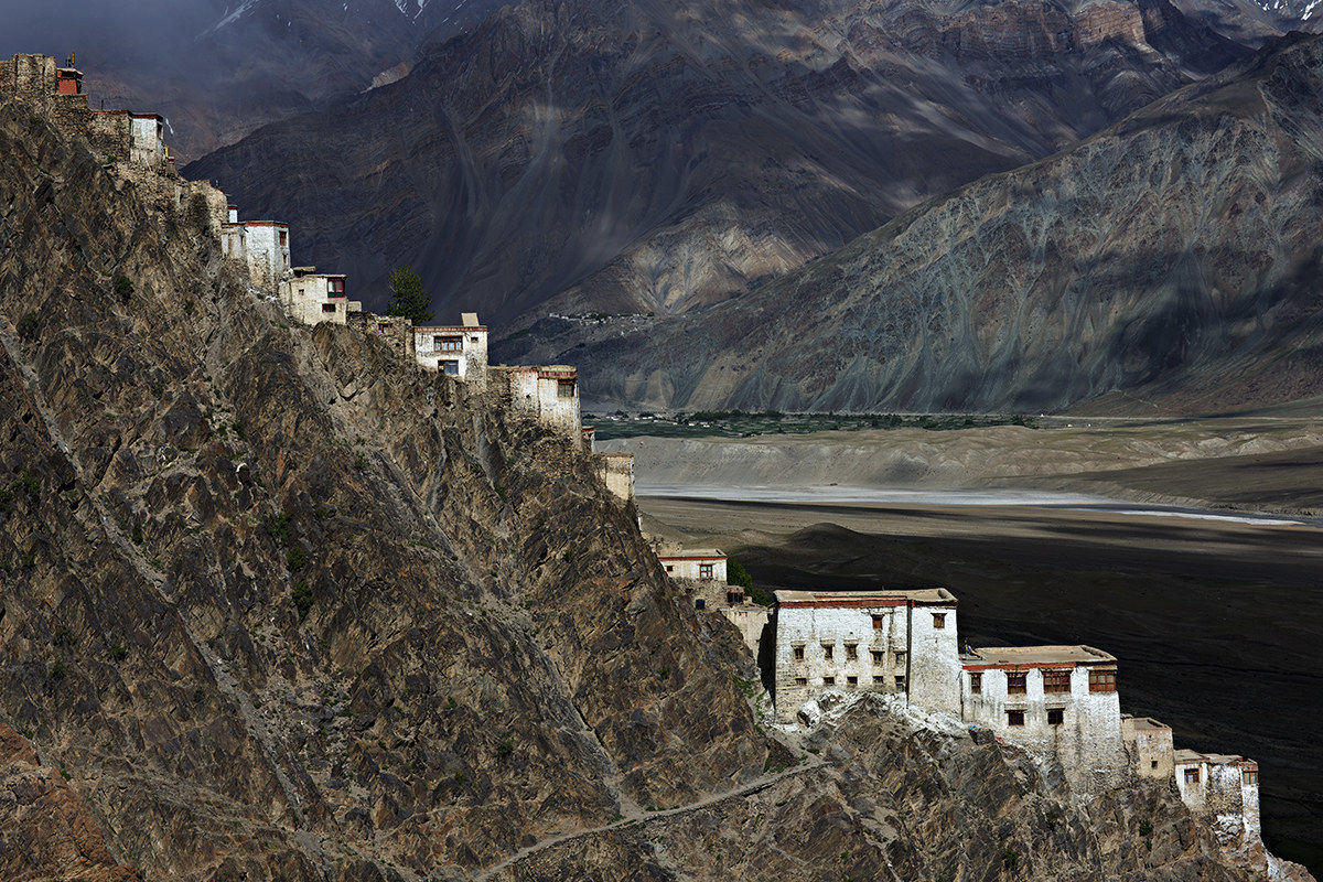 on top of the world (Tibetan monastery 4000 meters)...
