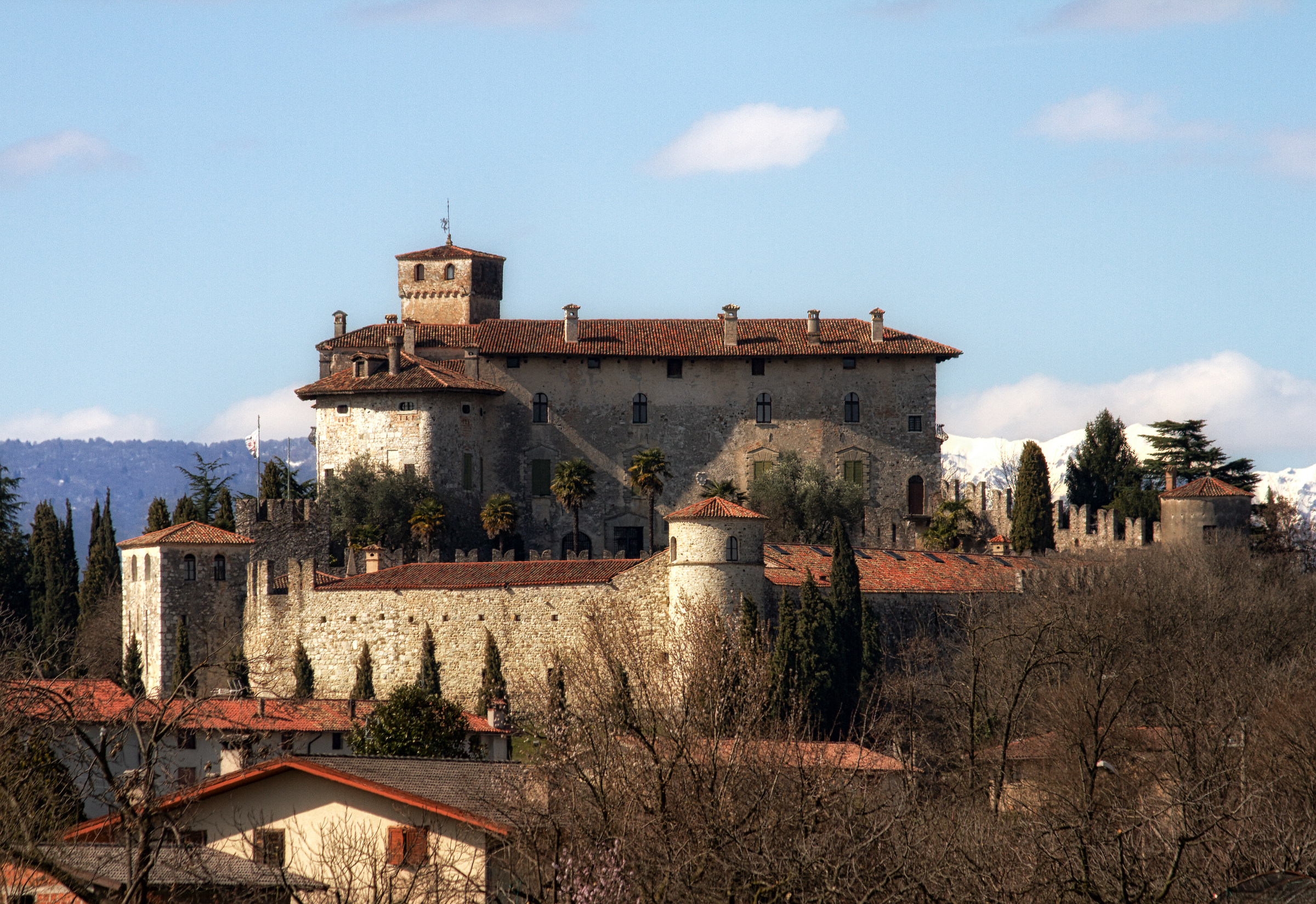 The castle of Villalta...
