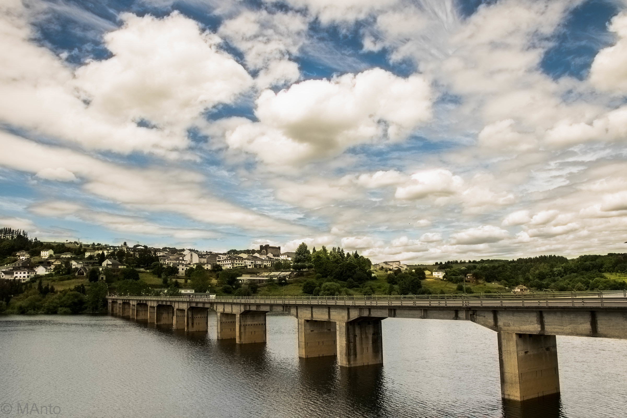 Portomarin bridge...