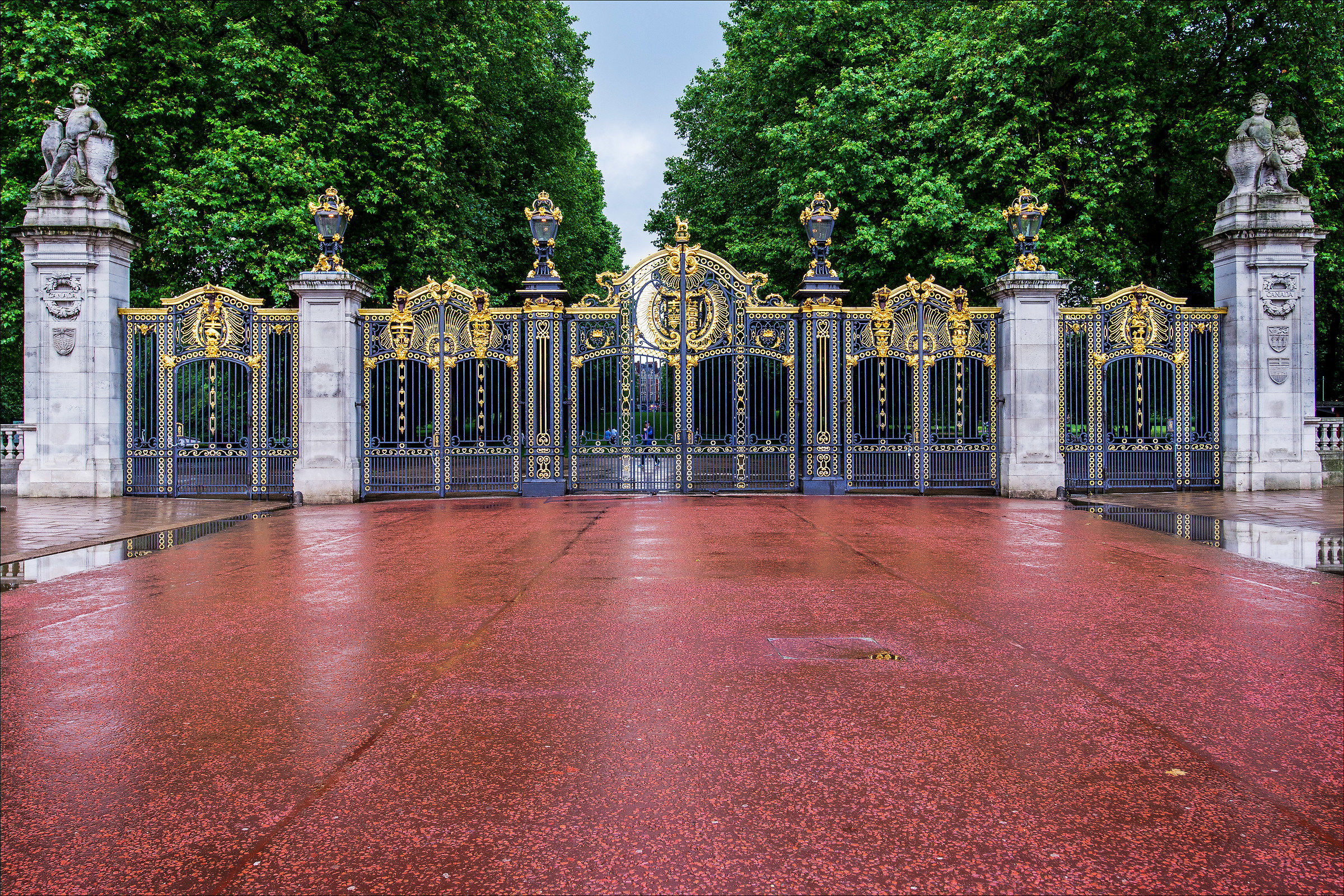 main entrance of the Gren Park - London...