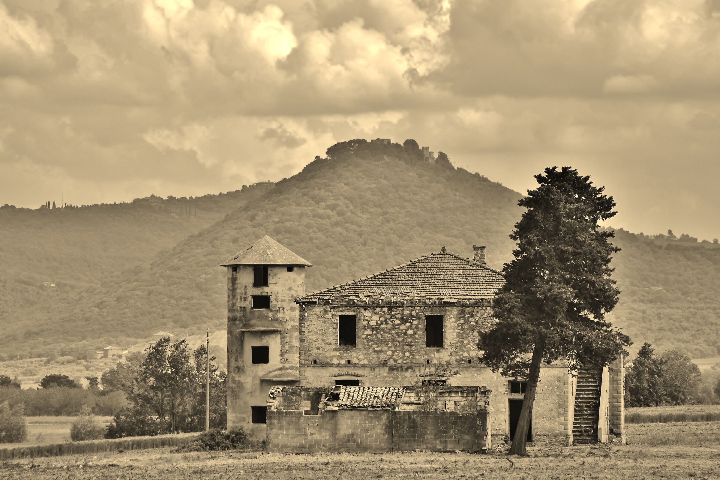 Ex azienda agricola sul trasimeno...