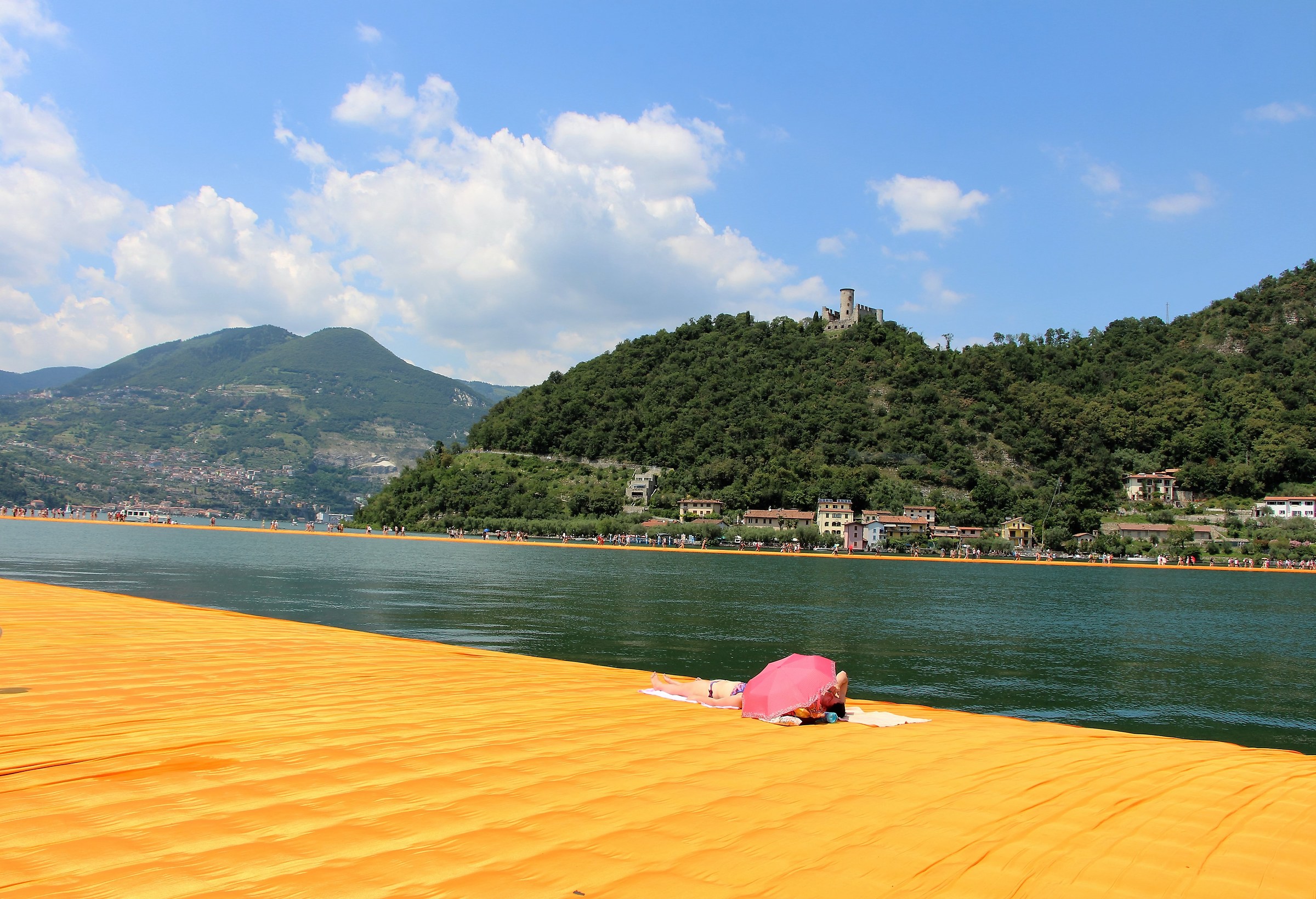 Lake Iseo Relax on the catwalk...