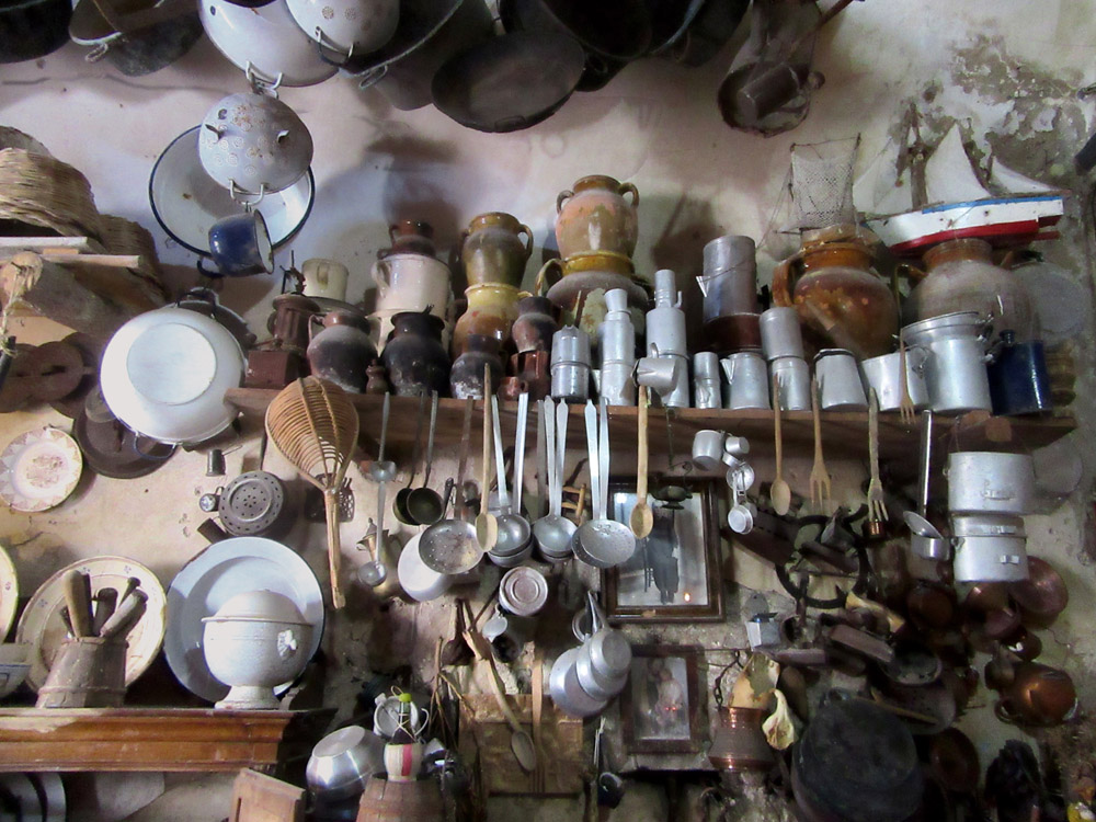 Old batteries kitchen in Peschici...