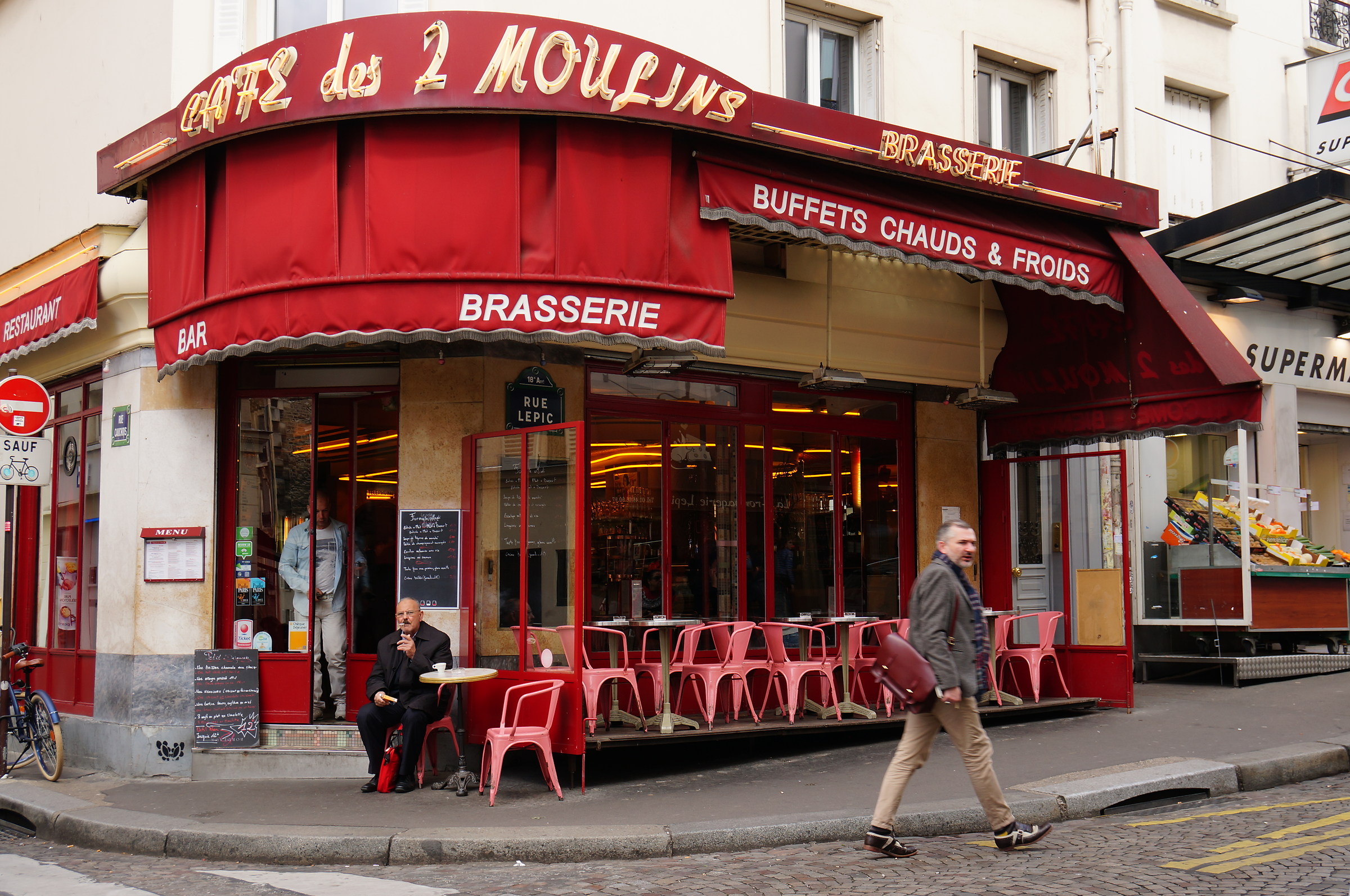 Le cafe des 2 Moulins...