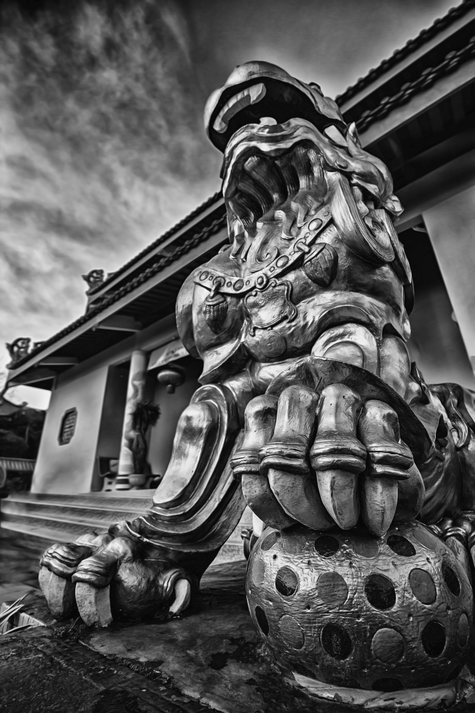 Lion in Sam Poh Temple...
