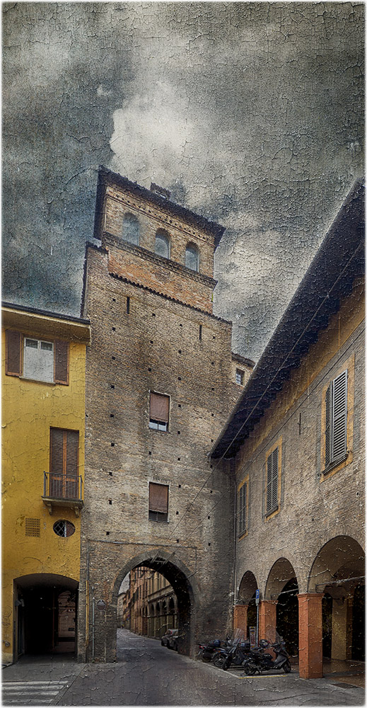 TorreSotto San Vitale...