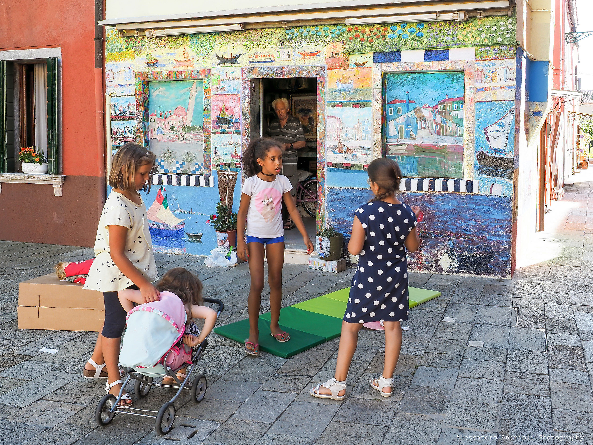 Games in Burano...