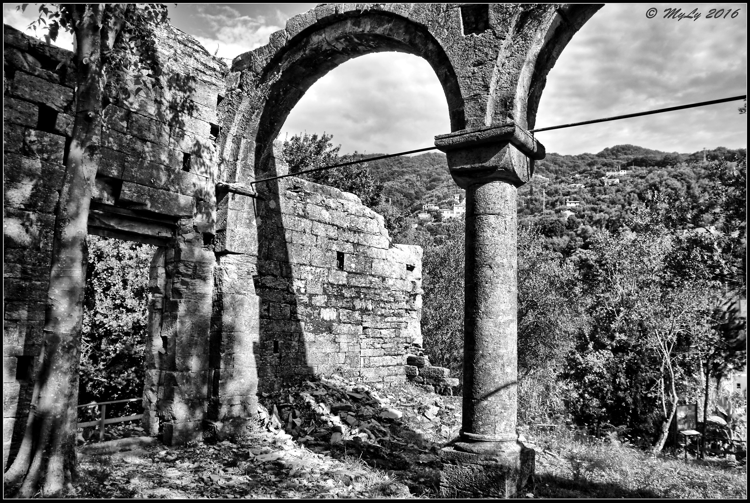 Inside the ruins...
