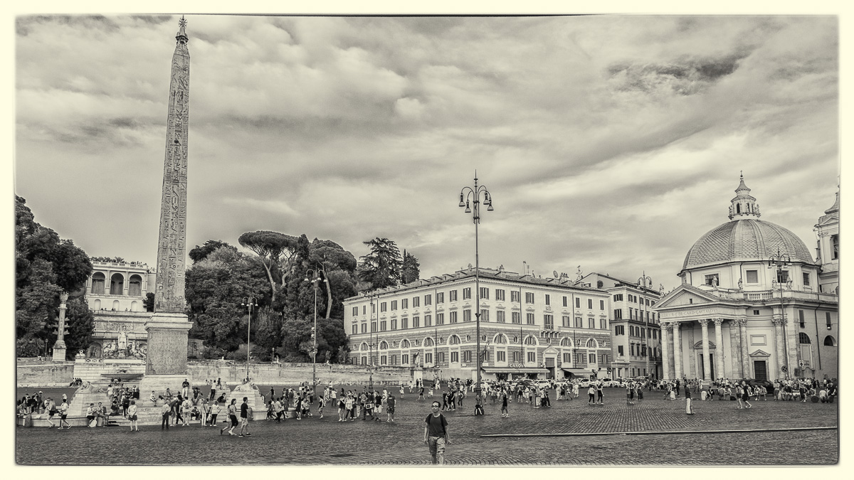 piazza del popolo...